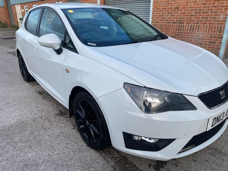 SEAT IBIZA