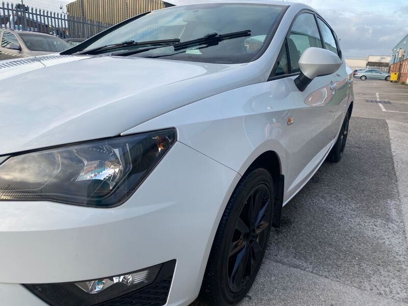 View SEAT IBIZA TSI FR